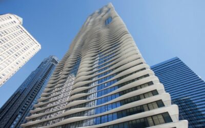 Explore the Windy City from the Award-Winning Radisson Blu Aqua Chicago