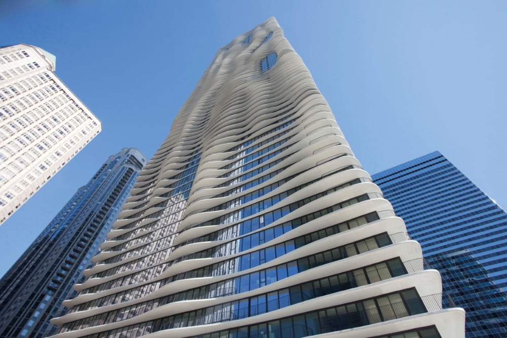 Explore the Windy City from the Award-Winning Radisson Blu Aqua Chicago